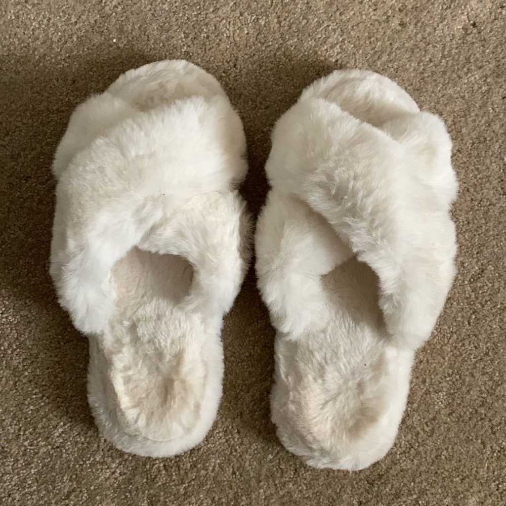 White Fluffy Slippers